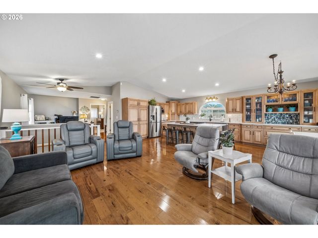 1213 ACACIA Ave, Garibaldi, OR 97118