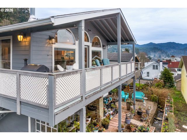 1213 ACACIA Ave, Garibaldi, OR 97118