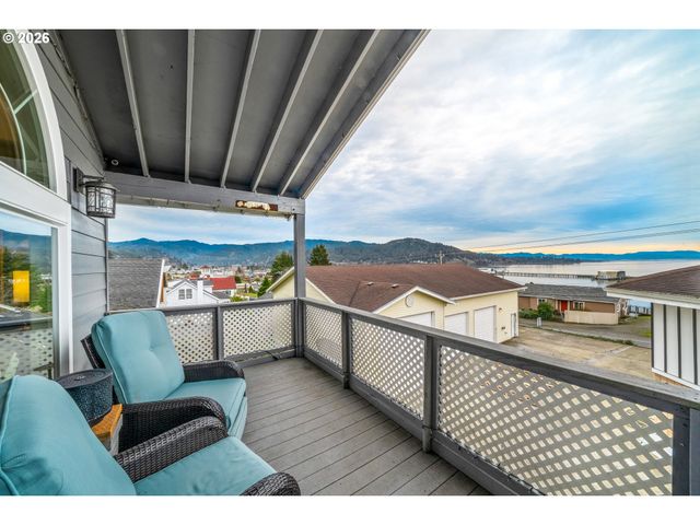 1213 ACACIA Ave, Garibaldi, OR 97118