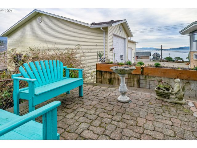 1213 ACACIA Ave, Garibaldi, OR 97118