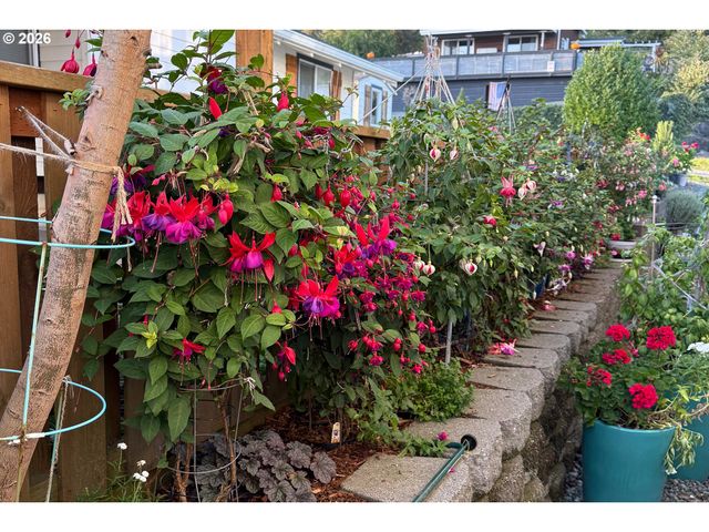 1213 ACACIA Ave, Garibaldi, OR 97118