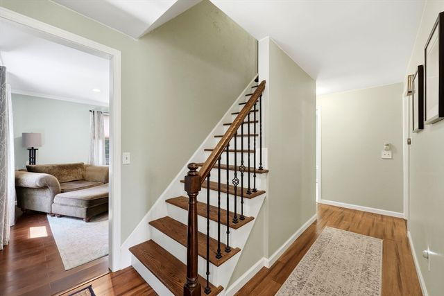 18 Fox Run Ln, Hampden, MA 01036