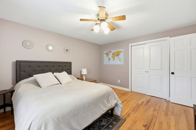 18 Fox Run Ln, Hampden, MA 01036