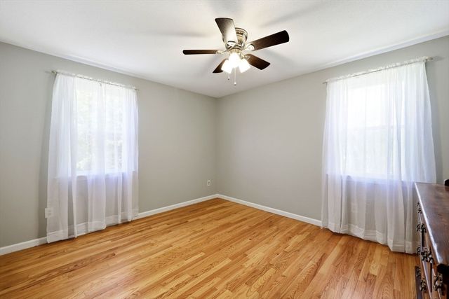 18 Fox Run Ln, Hampden, MA 01036