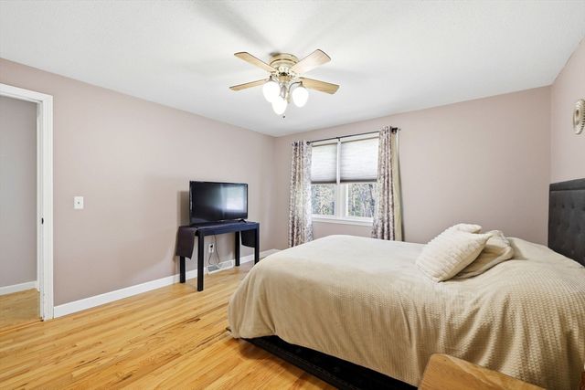 18 Fox Run Ln, Hampden, MA 01036