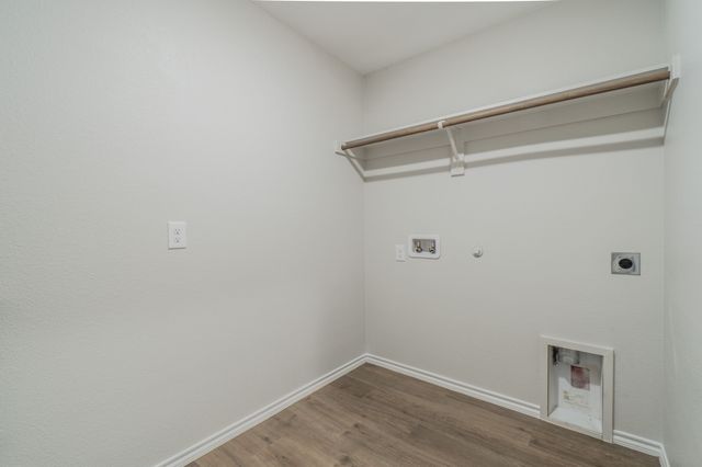 1842 Shady Elm Drive, Lancaster, TX 75146