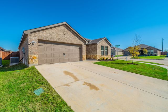 1842 Shady Elm Drive, Lancaster, TX 75146