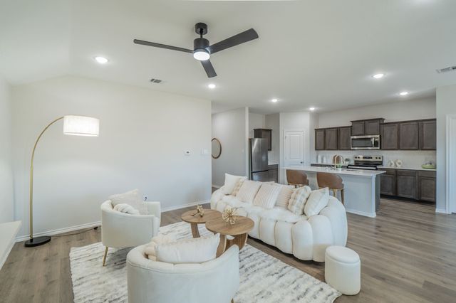1842 Shady Elm Drive, Lancaster, TX 75146