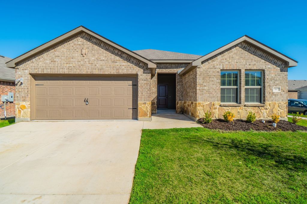 1842 Shady Elm Drive, Lancaster, TX 75146