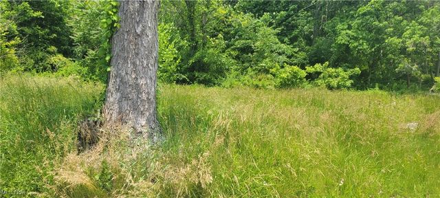 6289 S Water Street Extension SE, Uhrichsville, OH 44683