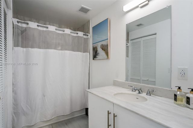 725 NE 22nd St 7B, Miami, FL 33137