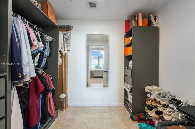 725 NE 22nd St 7B, Miami, FL 33137