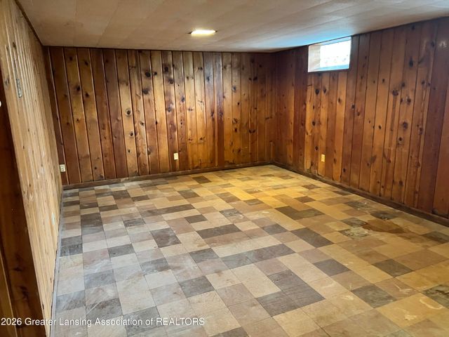 3425 Macon Avenue, Lansing, MI 48917