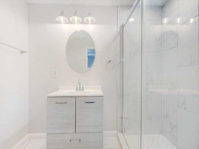 2438 Lea Crest Drive, Dallas, TX 75216