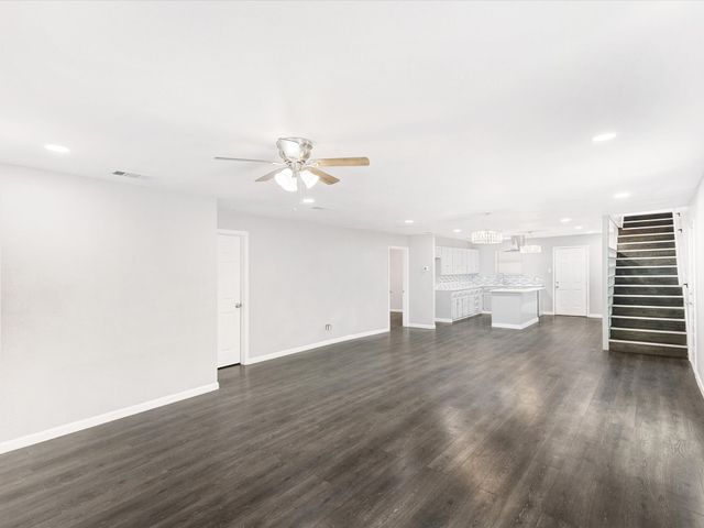 2438 Lea Crest Drive, Dallas, TX 75216