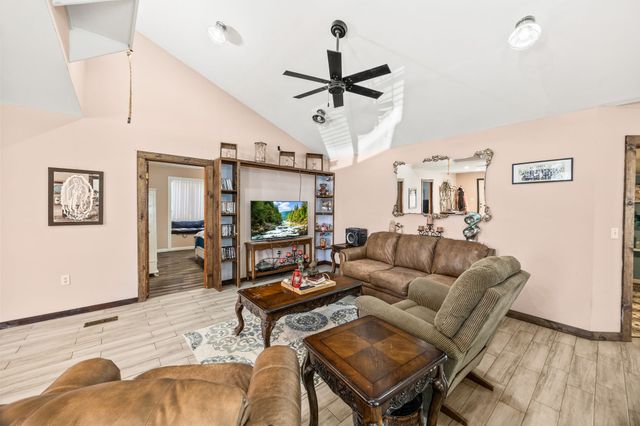 540 W End Ave, Mcminnville, TN 37110