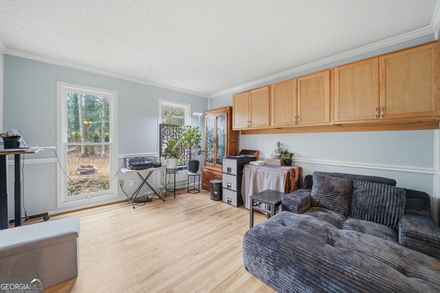 445 Longleaf Drive, Roswell, GA 30075