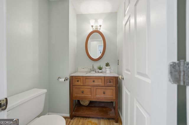 445 Longleaf Drive, Roswell, GA 30075