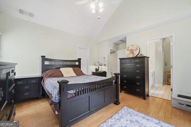 445 Longleaf Drive, Roswell, GA 30075