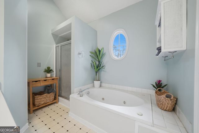 445 Longleaf Drive, Roswell, GA 30075