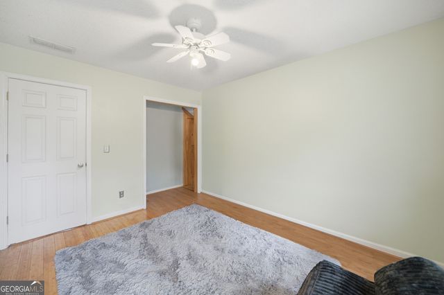 445 Longleaf Drive, Roswell, GA 30075