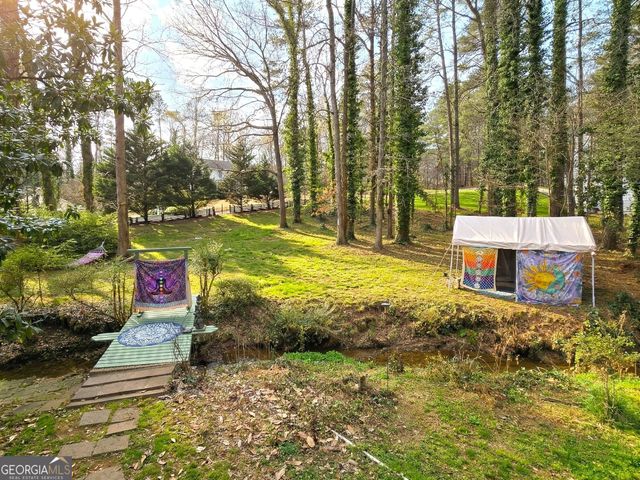 445 Longleaf Drive, Roswell, GA 30075