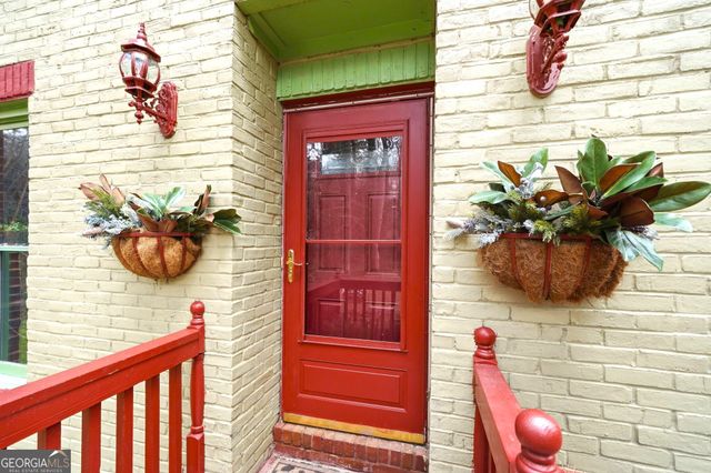 445 Longleaf Drive, Roswell, GA 30075