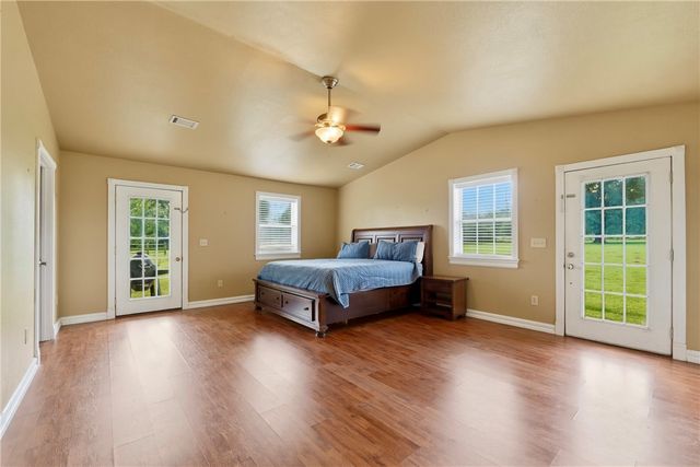 1483 N Main Street, Centerton, AR 72719