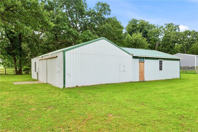 1483 N Main Street, Centerton, AR 72719