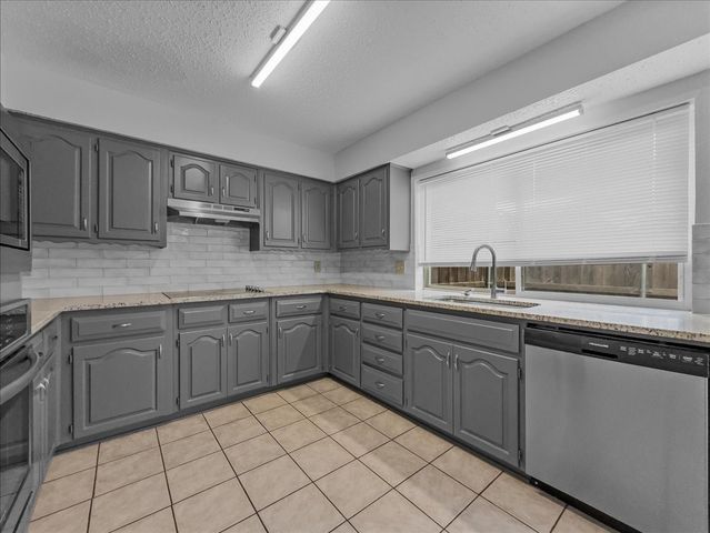 1908 Clemson Drive, Richardson, TX 75081