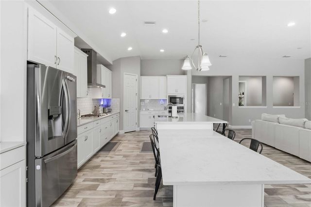 7526 PARADISO DRIVE, Apollo Beach, FL 33572