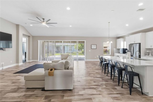 7526 PARADISO DRIVE, Apollo Beach, FL 33572
