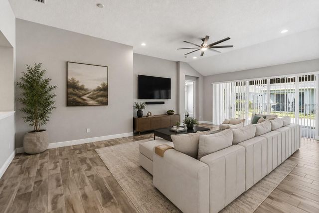 7526 PARADISO DRIVE, Apollo Beach, FL 33572