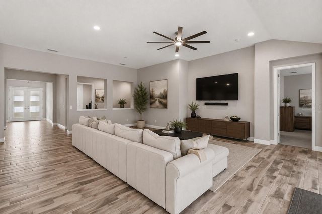 7526 PARADISO DRIVE, Apollo Beach, FL 33572