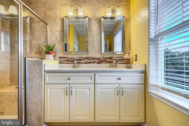 8502 LYNCH RD, Dundalk, MD 21222