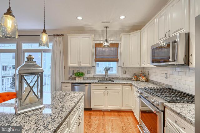 8502 LYNCH RD, Dundalk, MD 21222