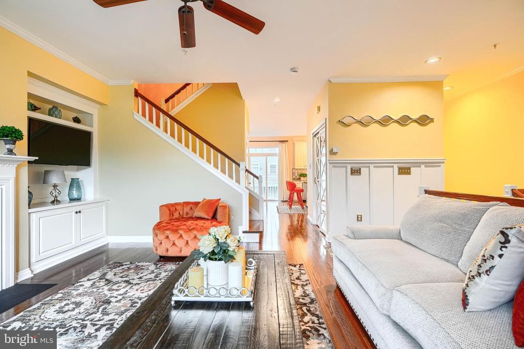 Image 5 of property listing at 8502 LYNCH RD, Dundalk, MD 21222