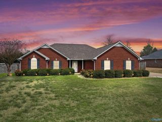 26078 Camden Court, Athens, AL 35613
