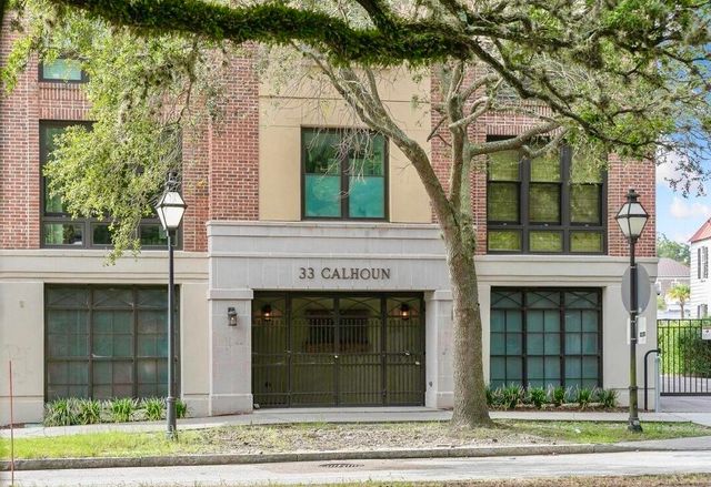 33 Calhoun Street 225, Charleston, SC 29401