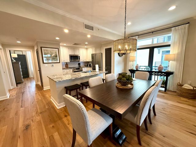 33 Calhoun Street 225, Charleston, SC 29401