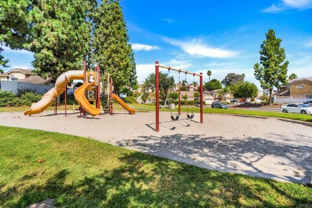 2083 Lakeridge Circle 104, Chula Vista, CA 91913