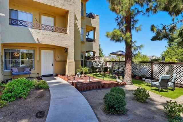 2083 Lakeridge Circle 104, Chula Vista, CA 91913