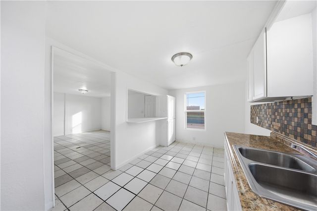 4845 Johnston Dr, Corpus Christi, TX 78415