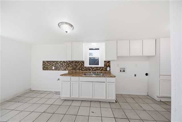 4845 Johnston Dr, Corpus Christi, TX 78415