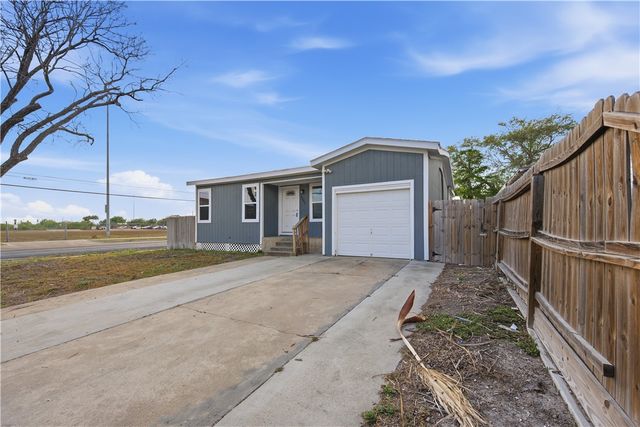4845 Johnston Dr, Corpus Christi, TX 78415