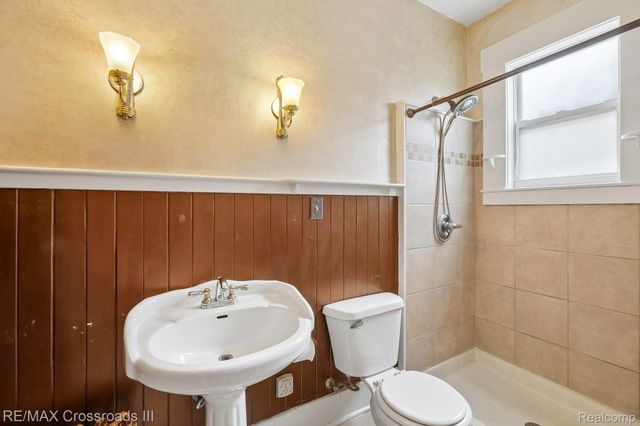 211 Woodward Street, Ypsilanti, MI 48197