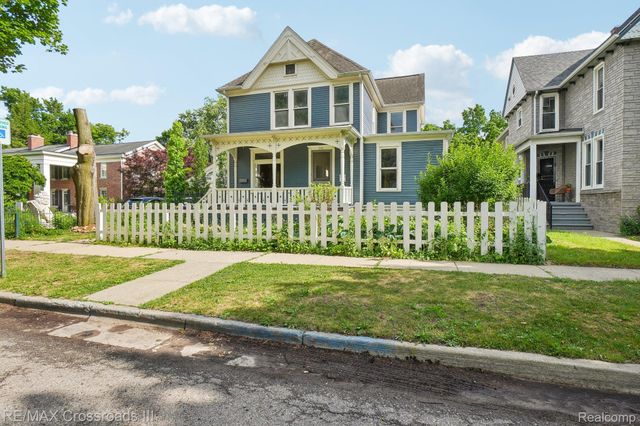 211 Woodward Street, Ypsilanti, MI 48197