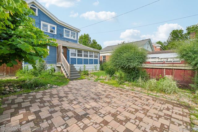 211 Woodward Street, Ypsilanti, MI 48197