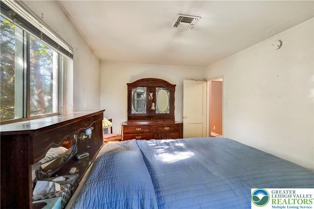 3010 Moravian Avenue, Allentown City, PA 18103