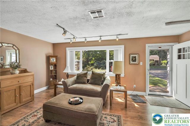 3010 Moravian Avenue, Allentown City, PA 18103